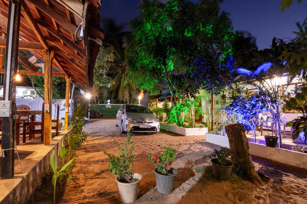 Comfort Beach Hotel Arugam Bay Exterior photo