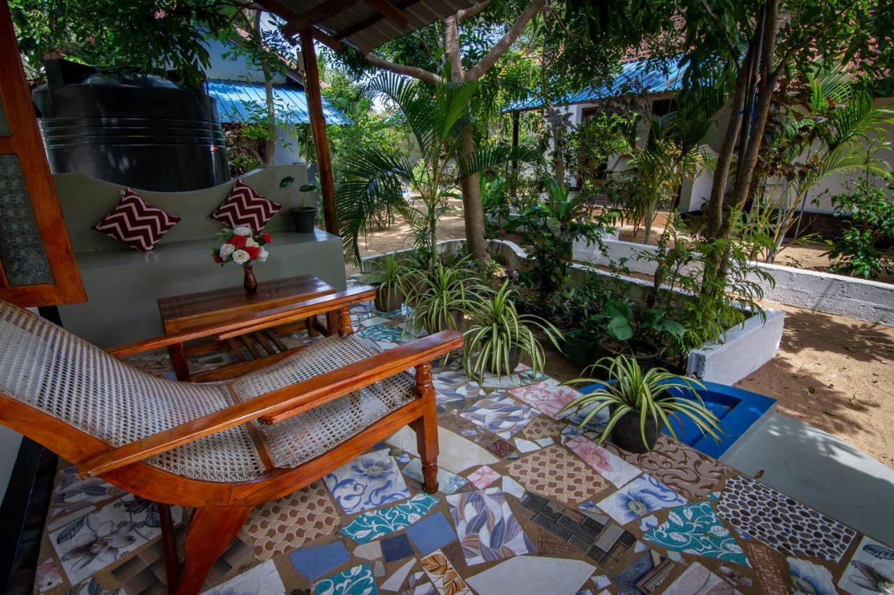 Comfort Beach Hotel Arugam Bay Exterior photo