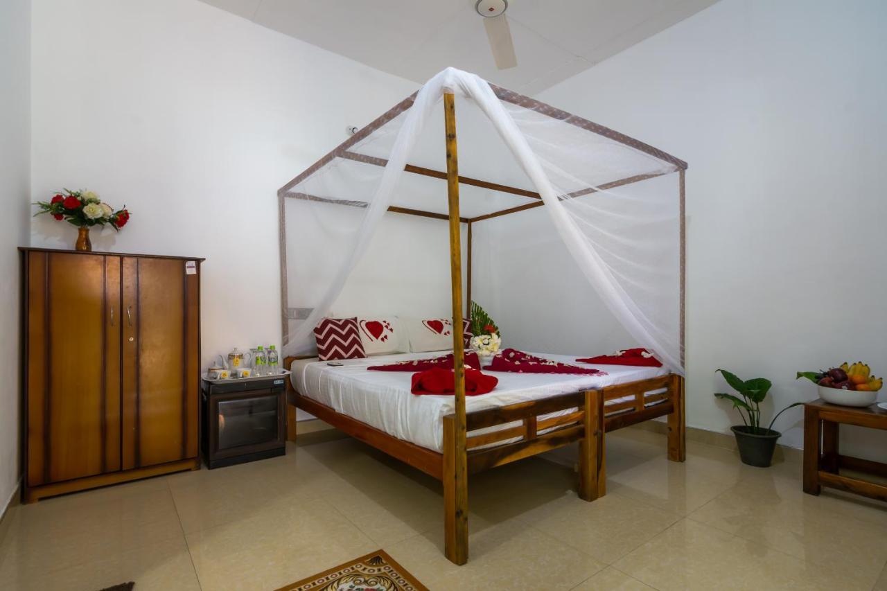 Comfort Beach Hotel Arugam Bay Exterior photo