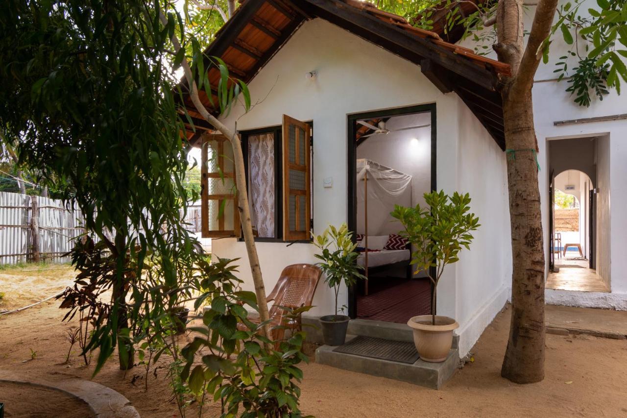 Comfort Beach Hotel Arugam Bay Exterior photo